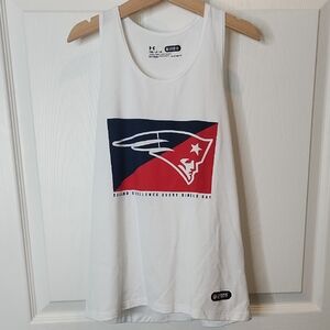 Under Armour White Racerback Patriots Split Logo Tank Top, Girls YSM Loose